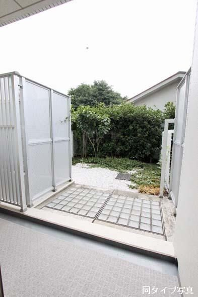 コンフォリア早稲田のバルコニー