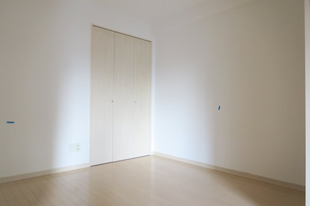 スターフィールド浦和常盤の洋室