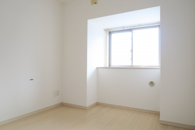 スターフィールド浦和常盤の洋室|★洋室５．４帖の画像です。★