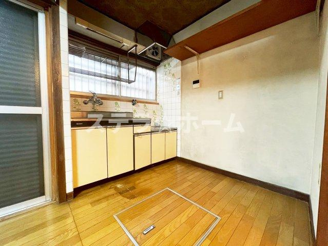 清水3 中古戸建のキッチン|きれいなキッチンです