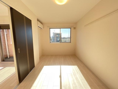 【内装】 | フリージア | 洋室