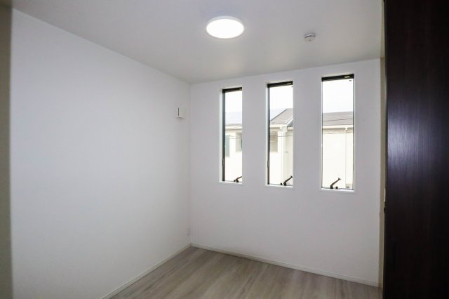 【子供部屋】 | 西淀川区中島１丁目　戸建 | 洋室　約４．０帖