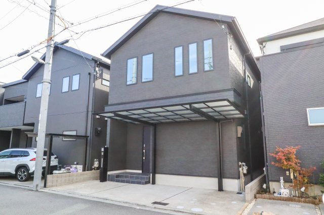 【外観】 | 西淀川区中島１丁目　戸建 | カーポートが有ります♪