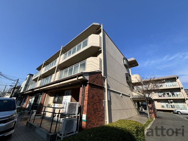 宏栄ハイツの外観