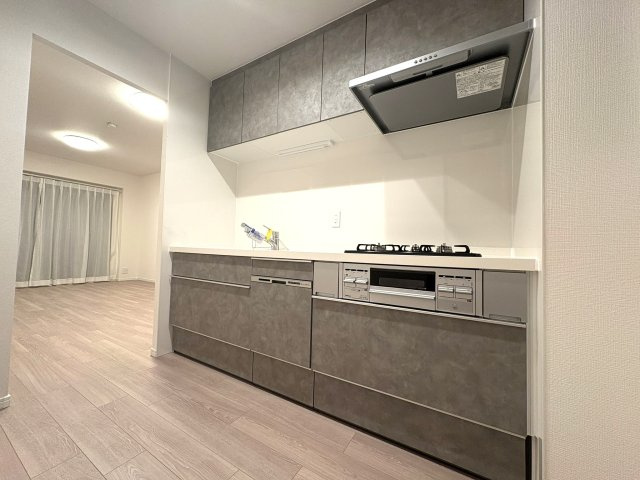 ディオ・フェルティ北野東のキッチン|コンパクトなキッチンで掃除もラクラク