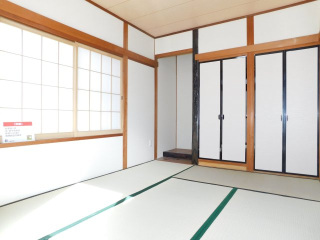 あま市七宝町川部折戸の中古一戸建の和室|◇和室◇　　南面で明るい和室約６．０帖　来客時に利用できる、収納完備の落ち着いた空間♪　（２０２５年８月リフォーム済）