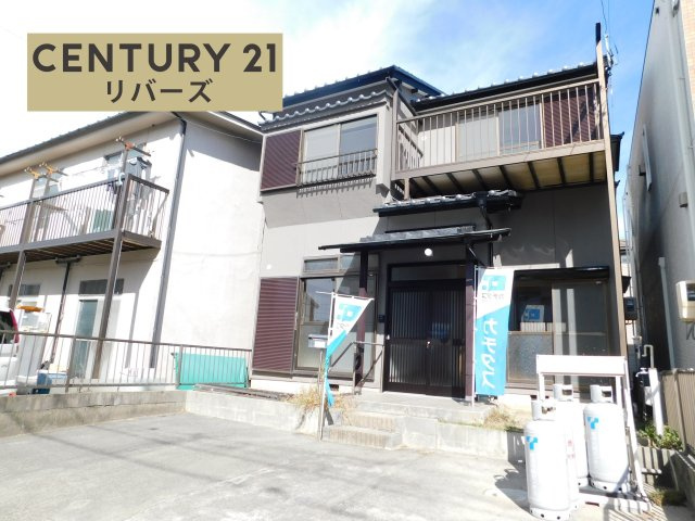 あま市七宝町川部折戸の中古一戸建の外観|☆２０２５年８月内外装リフォーム済☆　　新価格！　いつでもご案内出来ます♪（お問合せ当日、平日、水曜、夜間の見学でもＯＫ）　南向き♪　敷地３６．１３坪！　駐車並列２台ＯＫ♪　全居室６．０帖以上！