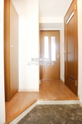 【玄関】 | ウェストコート垂水町 | 住まいの顔ともなる玄関