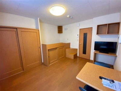 【居間・リビング】 | レオパレスウィステーリア平和台