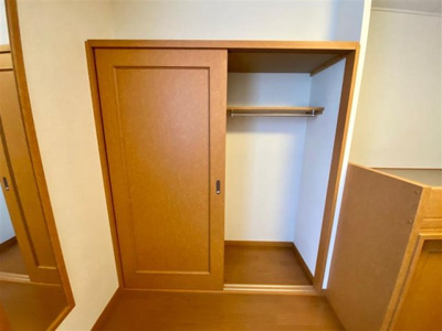 【居間・リビング】 | レオパレスウィステーリア平和台