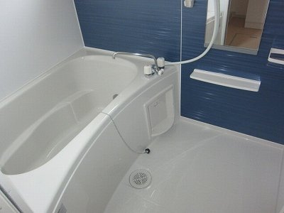 プラウド弐番館の浴室