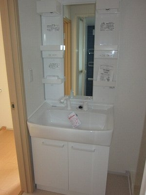 プラウド弐番館の洗面所