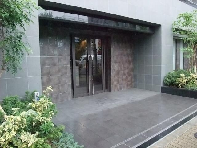 ルーブル両国のエントランス