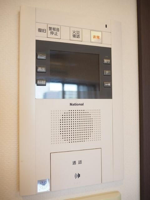 ルーブル両国のセキュリティ