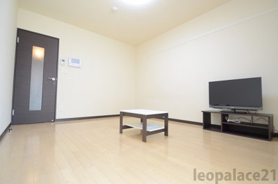 【居間・リビング】 | レオネクストＫ | 家具家電付き