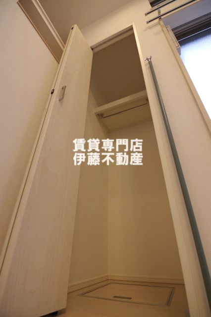 ハーモニーテラス志賀町Ⅲの収納|クローゼット