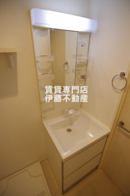 ハーモニーテラス志賀町Ⅲの独立洗面台