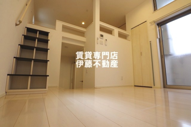 ハーモニーテラス志賀町Ⅲのロビー|洋室