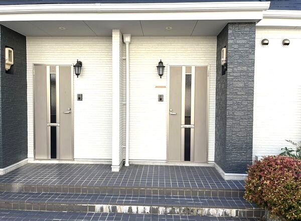 フリージアガーデンアネックスのエントランス