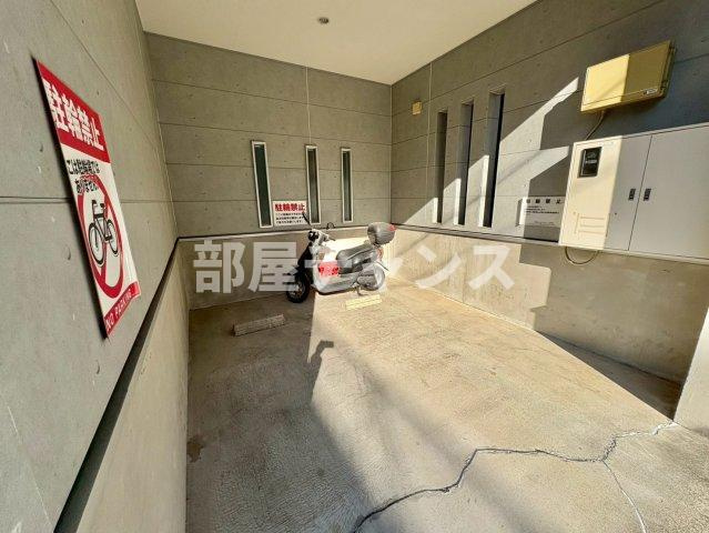 ノヴェル千代田の駐車場