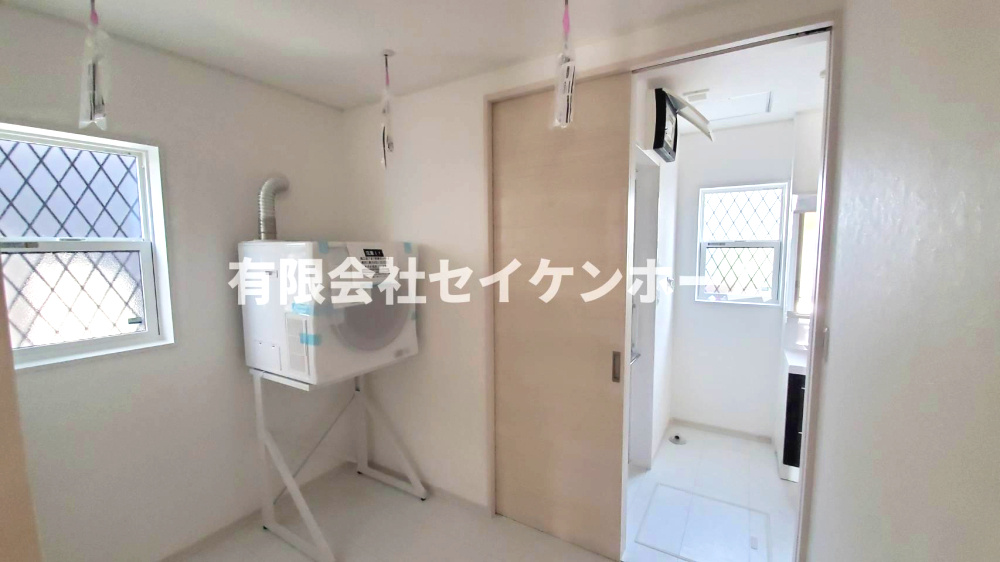 深谷市田中　新築住宅（注文住宅メーカ－施工）のその他|乾太くん設置ランドリールーム