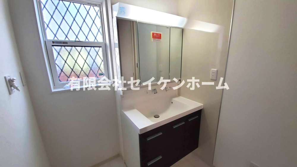 深谷市田中　新築住宅（注文住宅メーカ－施工）の独立洗面台