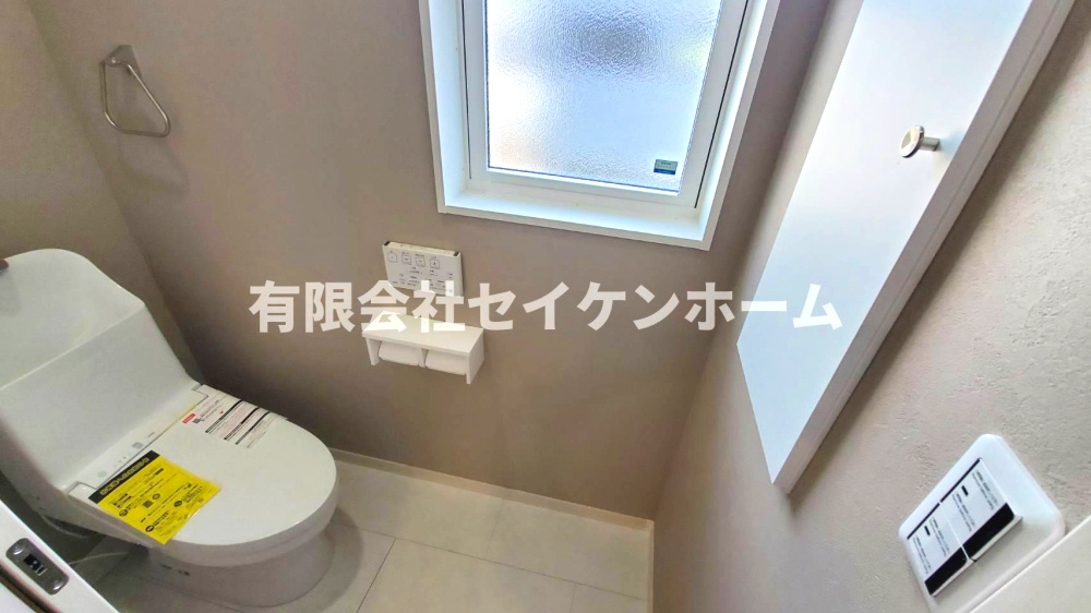 深谷市田中　新築住宅（注文住宅メーカ－施工）のトイレ