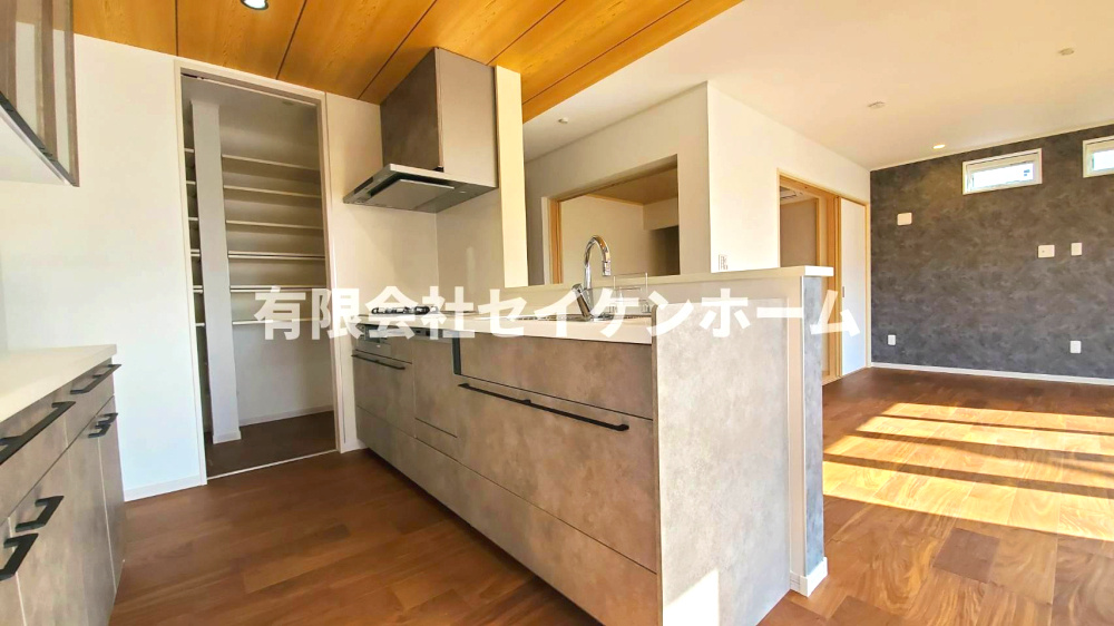 深谷市田中　新築住宅（注文住宅メーカ－施工）のキッチン