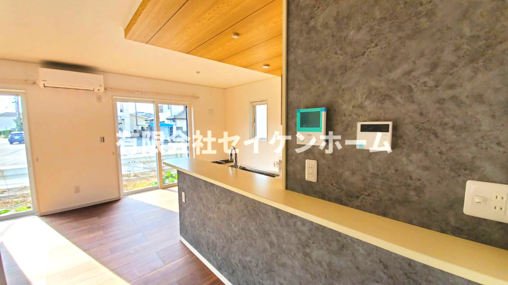 深谷市田中　新築住宅（注文住宅メーカ－施工）の居間・リビング