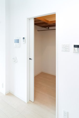 ザシダーハウスバイサヴォイ　4階の収納|別号室のものになります。現状優先。