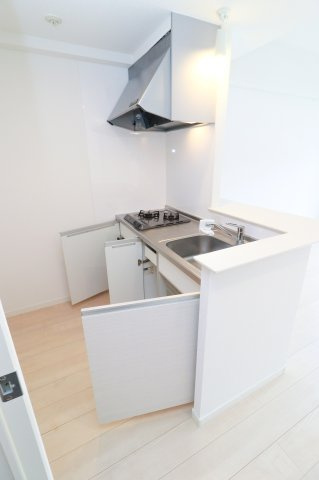 ザシダーハウスバイサヴォイ　4階のキッチン|別号室のものになります。現状優先。