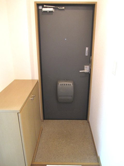 グランドールFの玄関