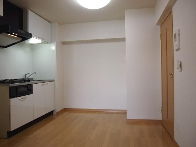 ルーブル森下の居間・リビング