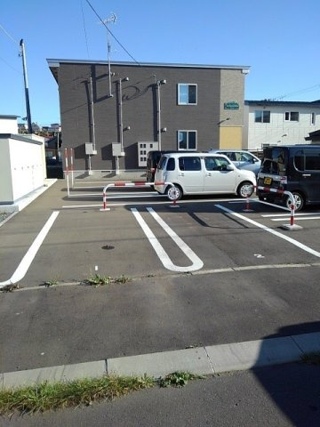 ラ・カーサ・フェリーチェの駐車場