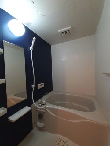 プレッソの浴室