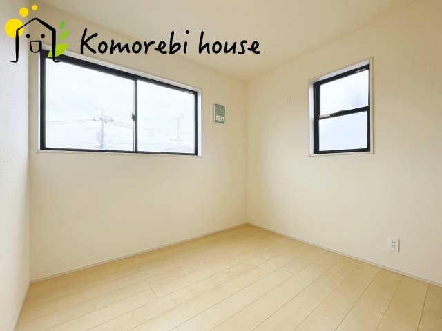 上尾本町　新築一戸建て　リーブルガーデ　01の洋室|ゆったりした洋室です