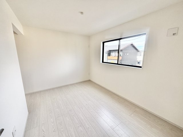 【仲介手数料無料／蟹江町】海部郡蟹江町桜町1期　Terrechez　新築戸建　1号棟の洋室