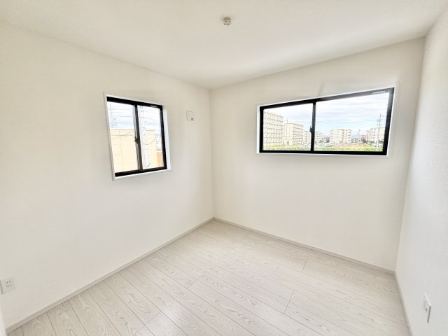 【仲介手数料無料／蟹江町】海部郡蟹江町桜町1期　Terrechez　新築戸建　1号棟の洋室