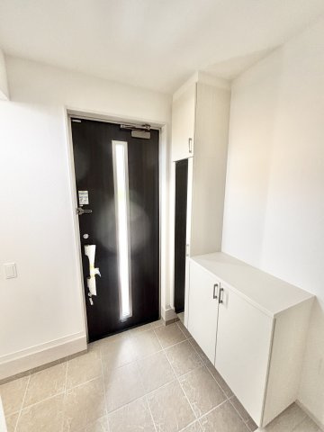 【仲介手数料無料／蟹江町】海部郡蟹江町桜町1期　Terrechez　新築戸建　1号棟の玄関