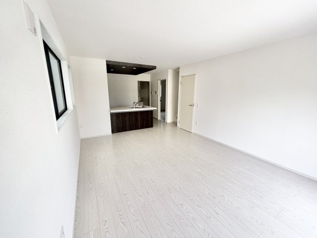 【仲介手数料無料／蟹江町】海部郡蟹江町桜町1期　Terrechez　新築戸建　1号棟の居間・リビング