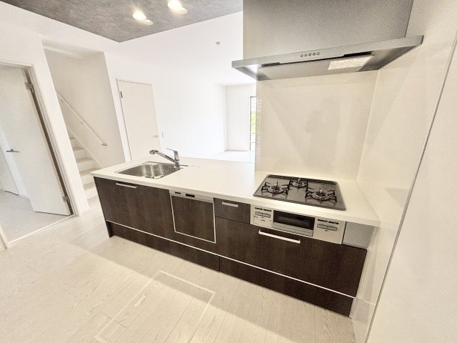【仲介手数料無料／蟹江町】海部郡蟹江町桜町1期　Terrechez　新築戸建　1号棟のキッチン
