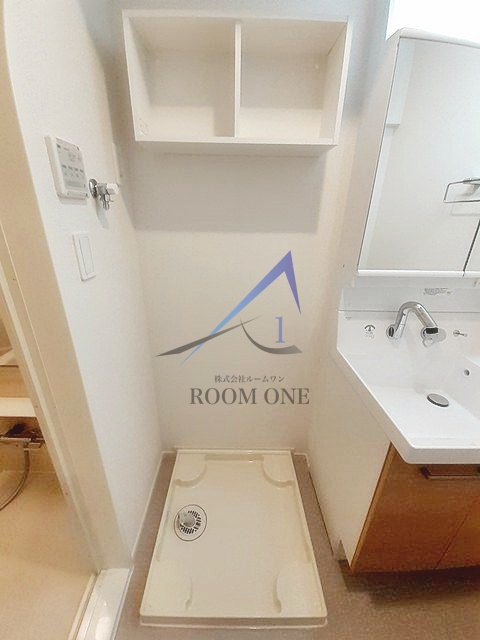 メゾン・ド・プリュネの設備|洗濯機置き場です。