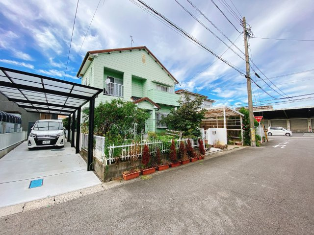 半田市中午町の前面道路含む現地写真