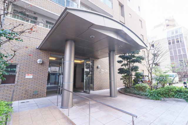 サヴォイマキシマイズ博多ステーション　14階のエントランス