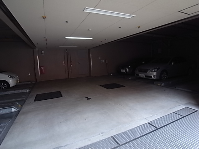 サヴォイマキシマイズ博多ステーション　14階の駐車場