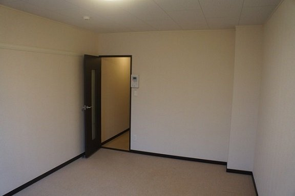 レオネクストことぶきの寝室|設備・仕様は号室により異なる為、現況を優先致します。