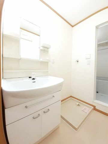 アルドーレ　Ｂの洗面所|忙しい朝には欠かせない洗面所です