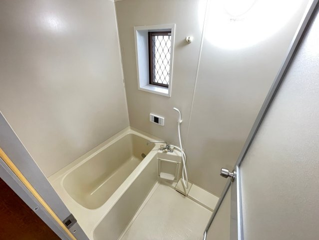 ビューハイムフジの浴室|同物件別号室