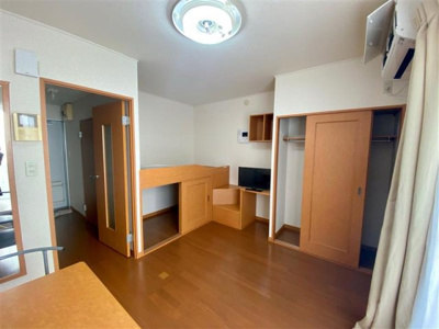 【居間・リビング】 | レオパレスシャンブル壱番館