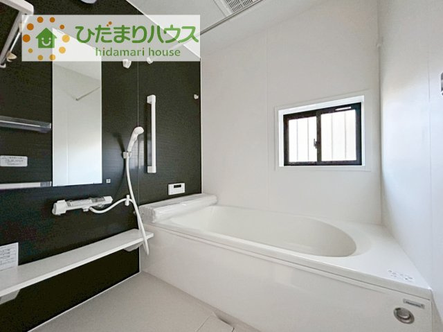 【浴室】 | 守谷市松前台6丁目11番　新築戸建　A号棟 | 大人が足を伸ばしても十分な広さ！一人でゆっくりくつろぐ時間も大切です！